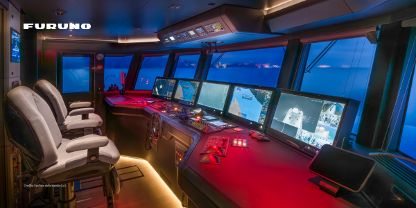 Plancia Furuno a bordo di Maverick 